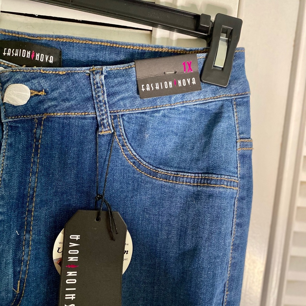 Plus Size Ripped jeans - Picture 7 of 13